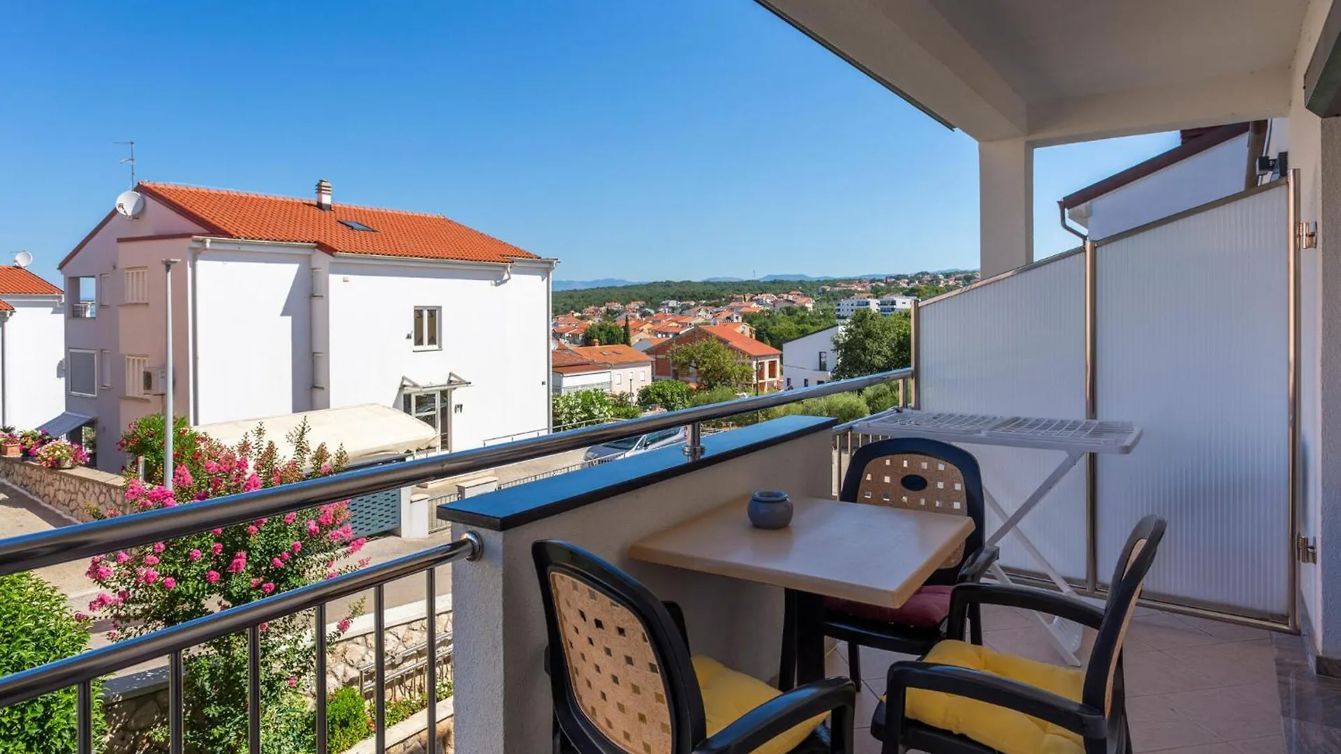 Nice Apartment In Bogovici With Kitchen Malinska