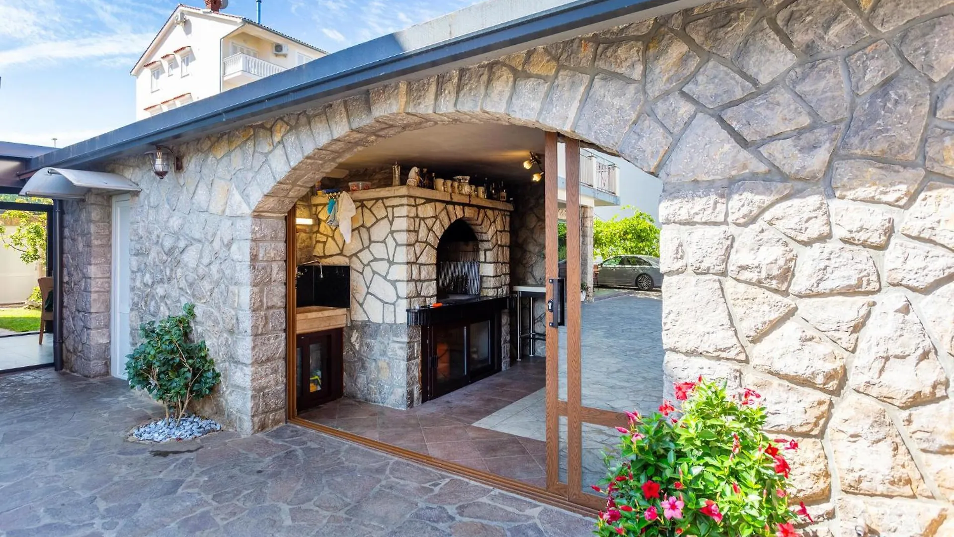 Nice Apartment In Bogovici With Kitchen Malinska Croatia