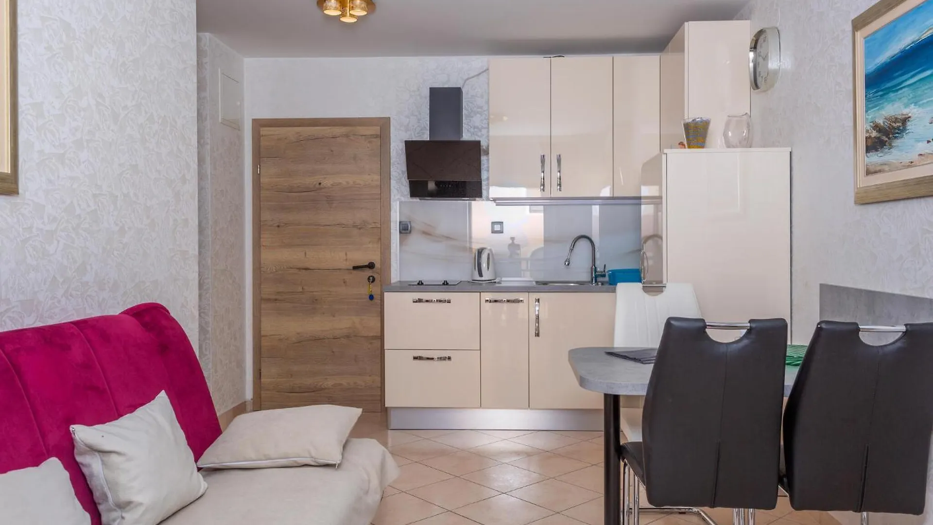 Nice Apartment In Bogovici With Kitchen Malinska
